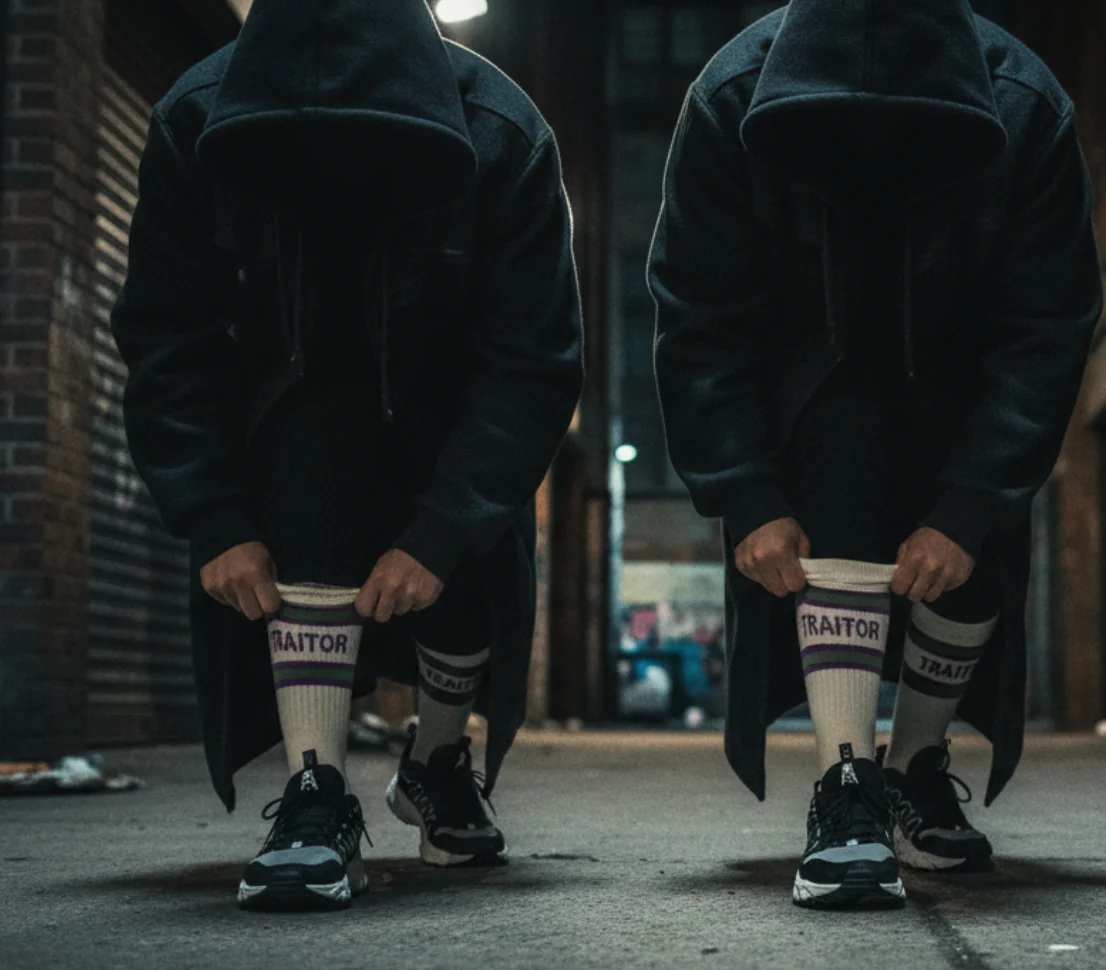 Traitor: Slogan Sports Socks - Image 2